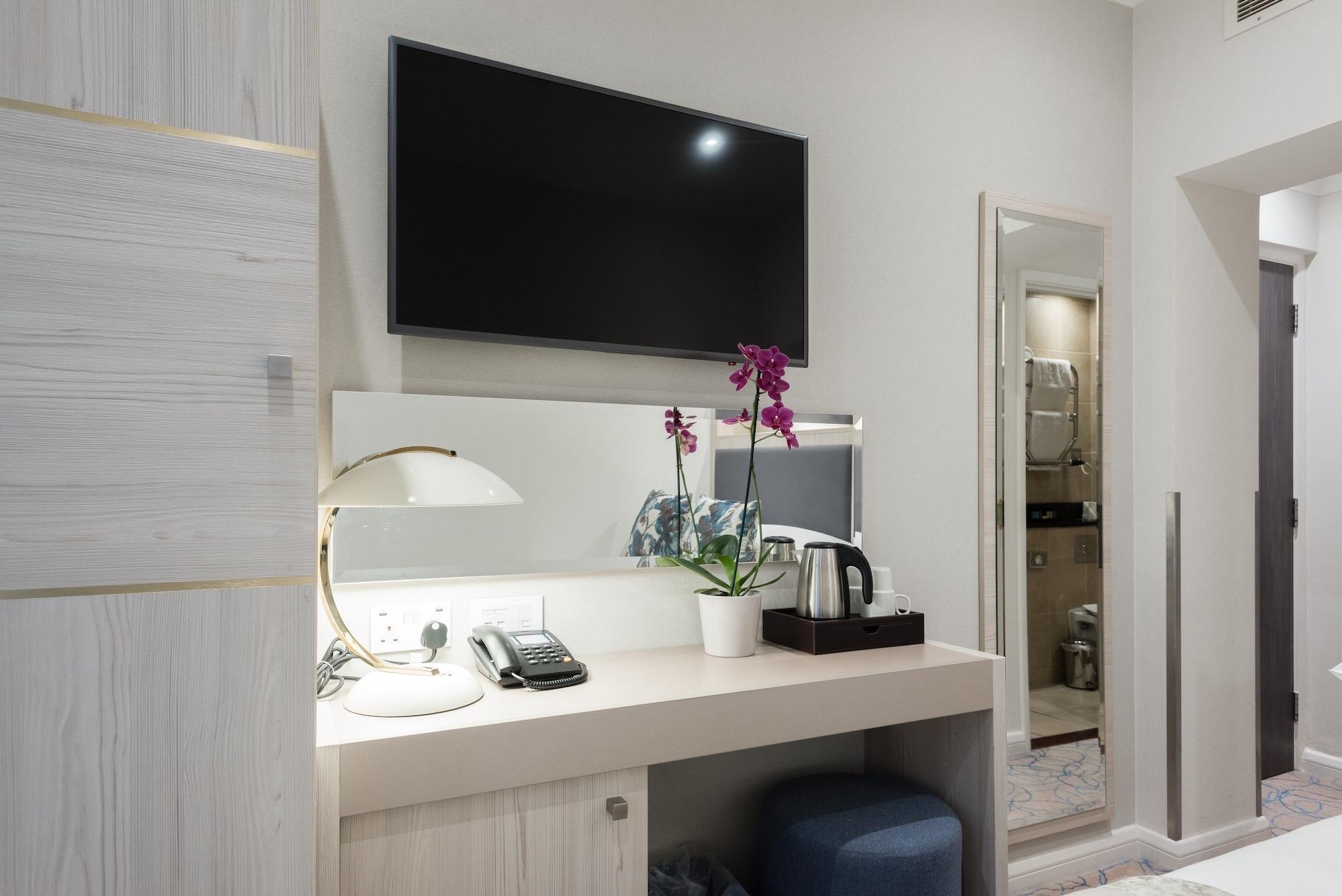 Blandford Отель 4*